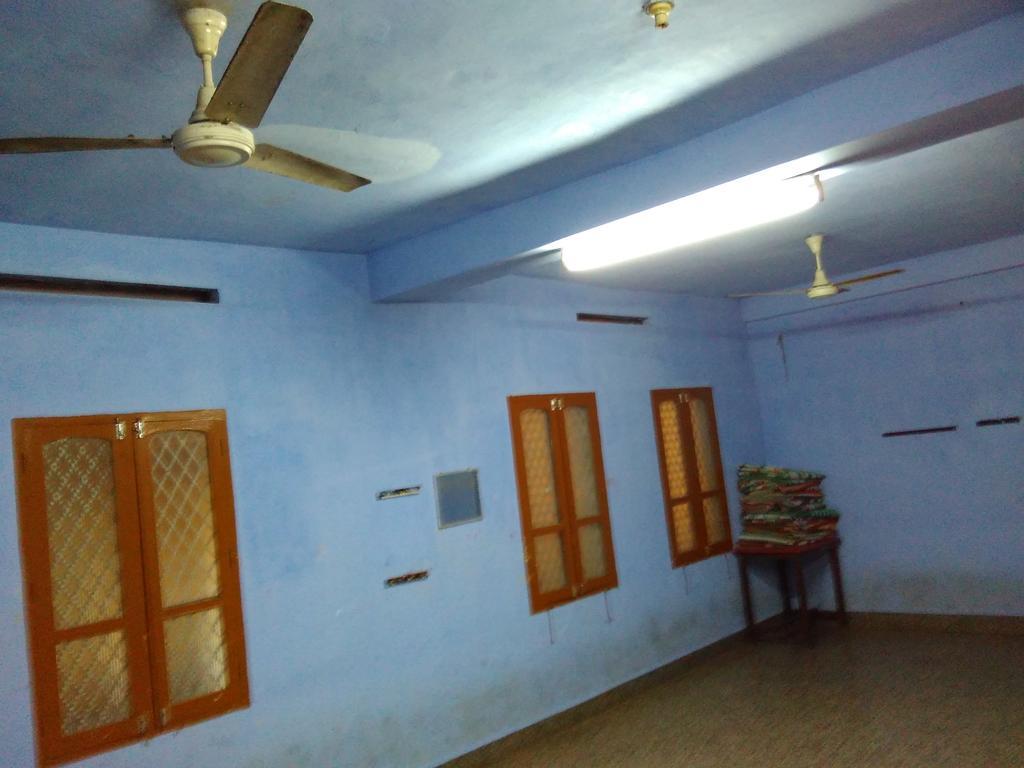 Hotel Ganesh Lodge Kanyakumari Habitación foto